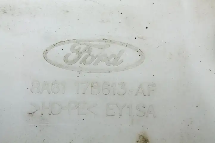 Ford Fiesta (2013 - 2017) 8A6117B613AF Бачок омывателя — фото 6