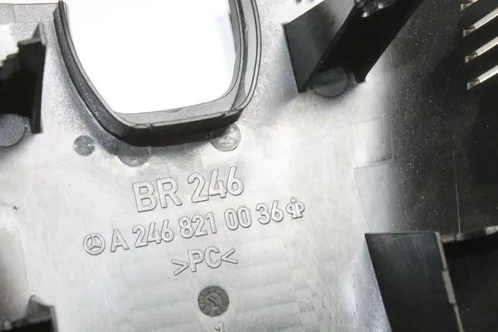 Mercedes-Benz B-class W246 (2011 - 2014) A2468210036 Прочие детали салона — фото 3