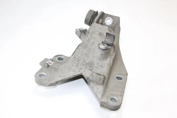 BMW 3 E92 E93 (2005 - 2014) 6760315 Кронштейн двигателя — фото 2