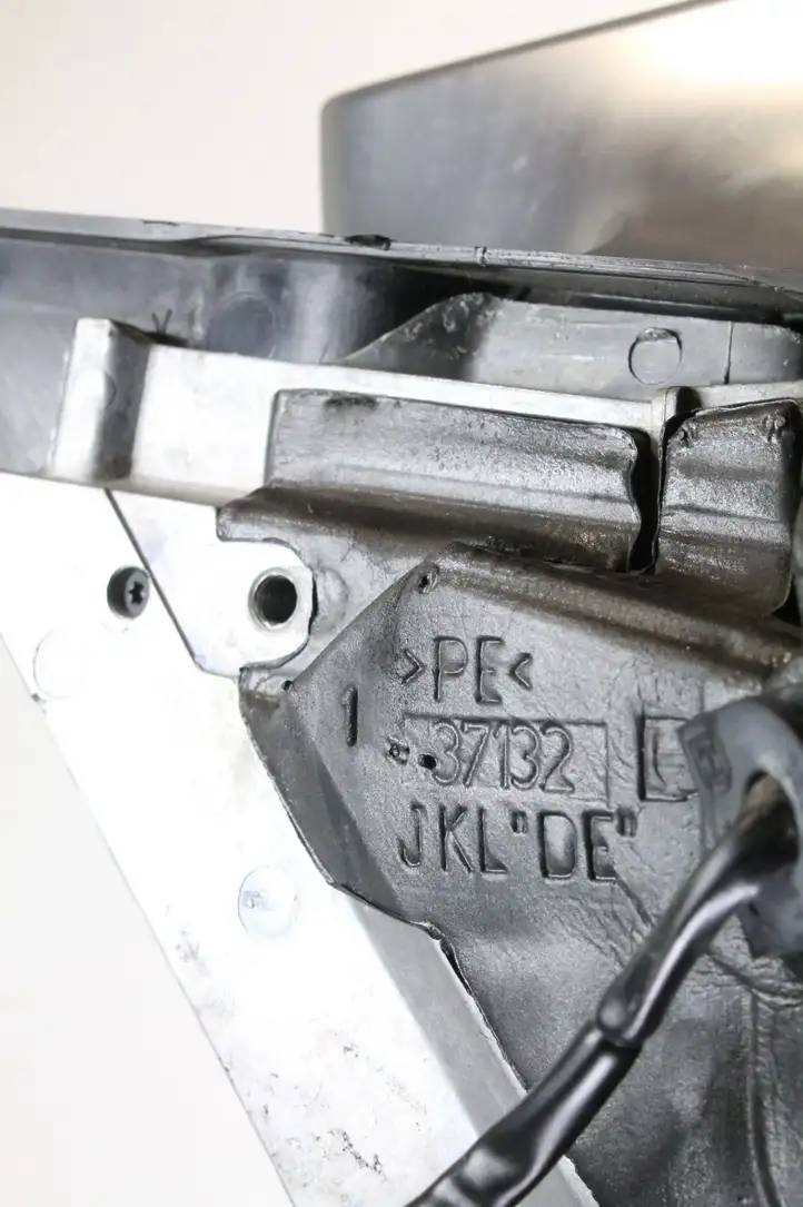 Audi A4 S4 B6 8E 8H (2000 - 2006) Боковое зеркало с электроприводом — фото 4
