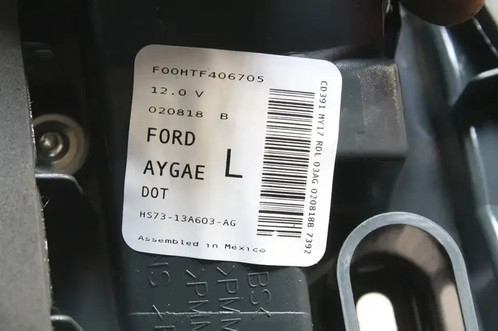 Ford Fusion II (2013 - ) HS7313A603AG Задний фонарь в крышке багажника — фото 3