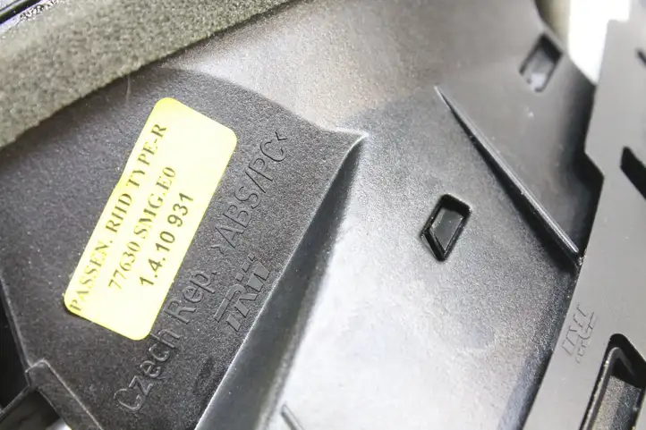 Honda Civic (2006 - 2011) 77630SMG Воздушная решетка панели — фото 5