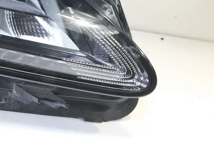 Jaguar E-Pace (2017 - ) J9C313W029DC Передняя фара — фото 15