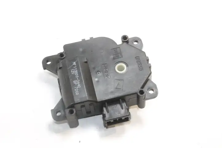 Honda CR-V (2009 - 2012) 1138003440 Двигатель задвижки потока воздуха — фото 2