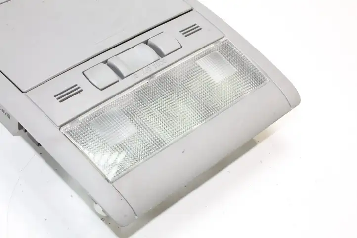 Toyota Prius (NHW20) (2003 - 2009) 8973247011 Передняя подсветка — фото 3
