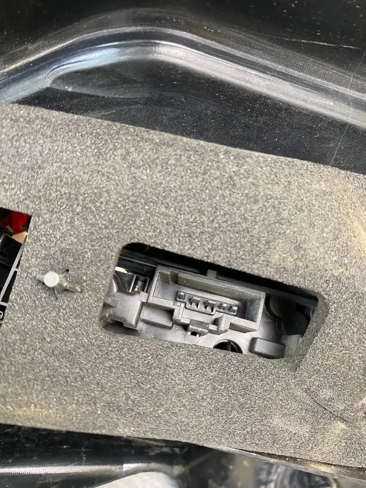 Citroen C4 I Picasso (2006 - 2013) PSA00946601LI Задний фонарь в кузове — фото 2