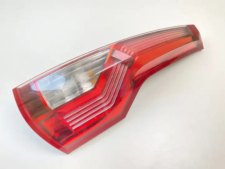 Citroen C4 I Picasso (2006 - 2013) PSA00946602RE Задний фонарь в кузове — фото 1