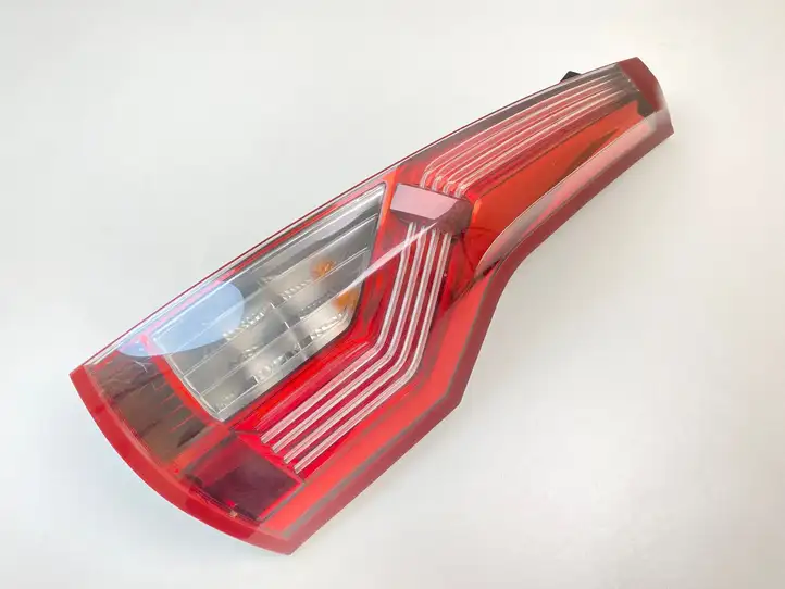 Citroen C4 I Picasso (2006 - 2013) PSA00946602RE Задний фонарь в кузове — фото 1
