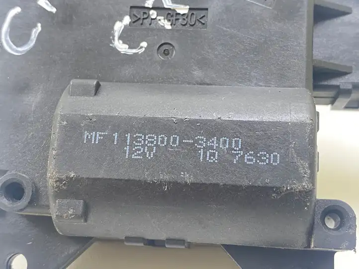 Honda CR-V (2006 - 2009) MF1138003400 Двигатель задвижки потока воздуха — фото 4
