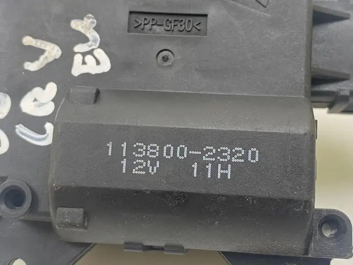 Honda CR-V (2006 - 2009) 1138002320 Двигатель задвижки потока воздуха — фото 2