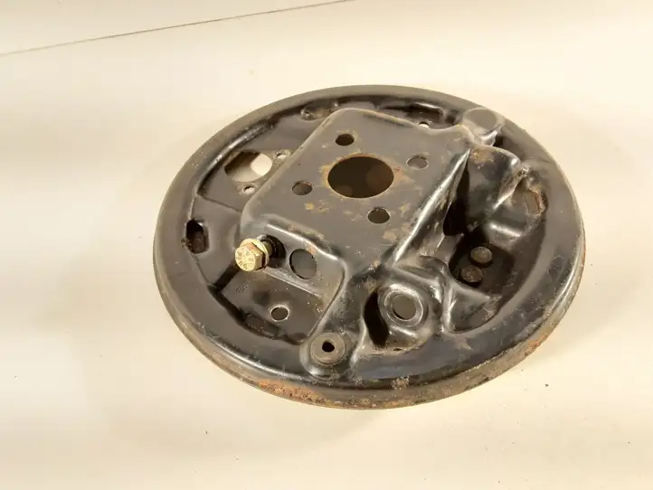 Nissan Micra (2003 - 2007) 8200123913 Защитный кожух заднего тормозного диска — фото 2