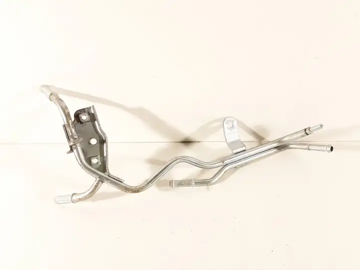 Toyota Verso (2009 - 2012) Шланги системы охлаждения — фото 3