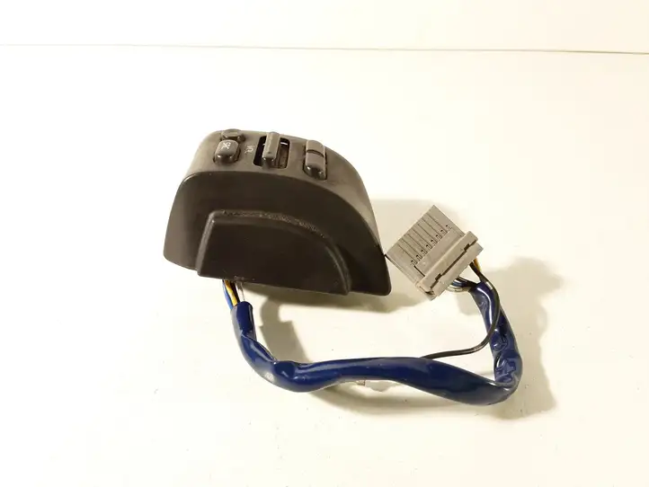 Nissan Micra (2003 - 2007) 25552AX604 Кнопки на рулевом колесе — фото 3