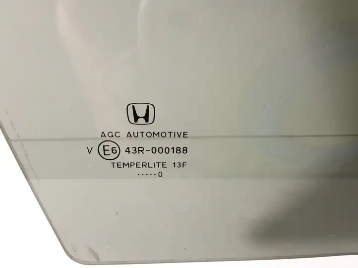 Honda Jazz (2008 - 2014) 43R000188 Стекло задней двери — фото 2