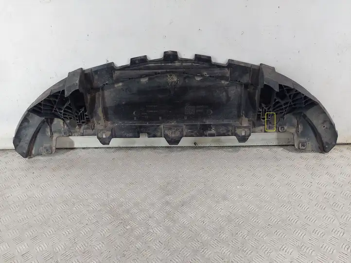 Mercedes-Benz A W176 (2012 - 2018) A1768850136 Защита двигателя — фото 8