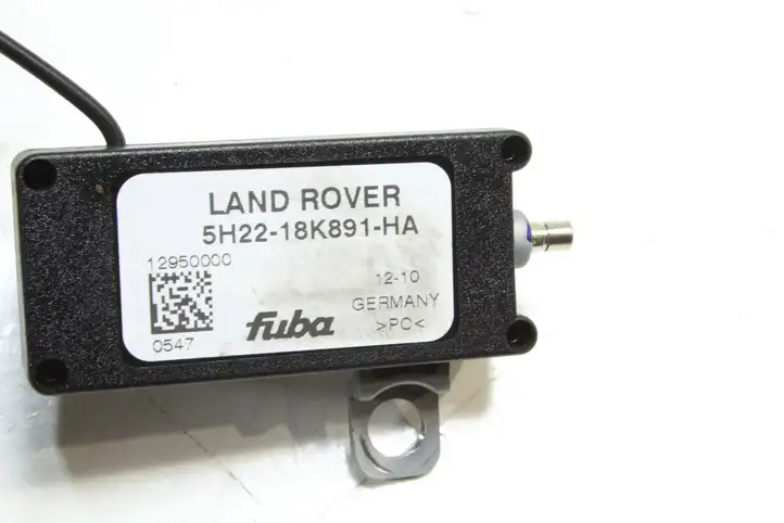Land Rover Range Rover Sport L494 (2009 - 2013) 5H2218K891HA Усилитель антенны — фото 2