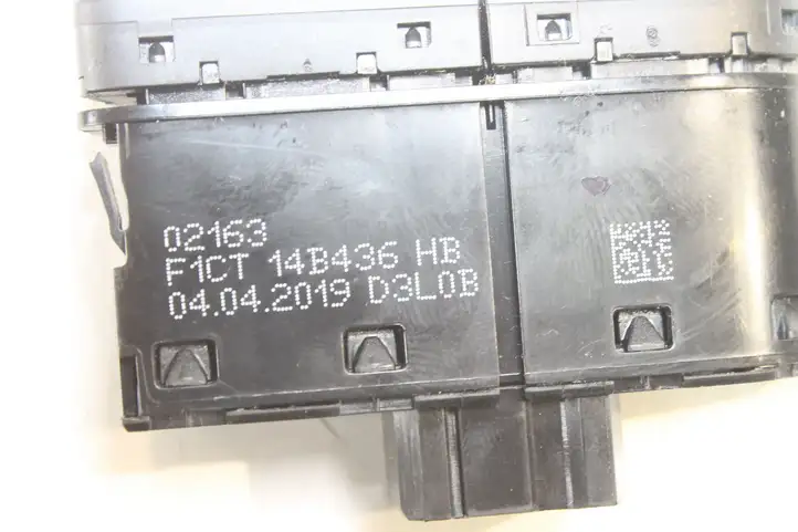 Ford Kuga II (2013 - 2019) F1CT14B436HB Кнопка парктроника — фото 3