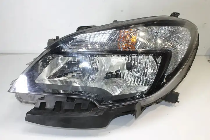 Opel Mokka (2012 - 2016) 95440409 Передняя фара — фото 1