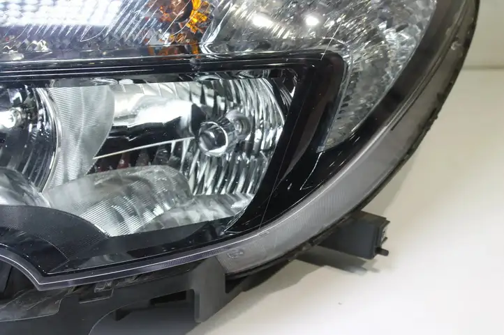 Opel Mokka (2012 - 2016) 95440409 Передняя фара — фото 11