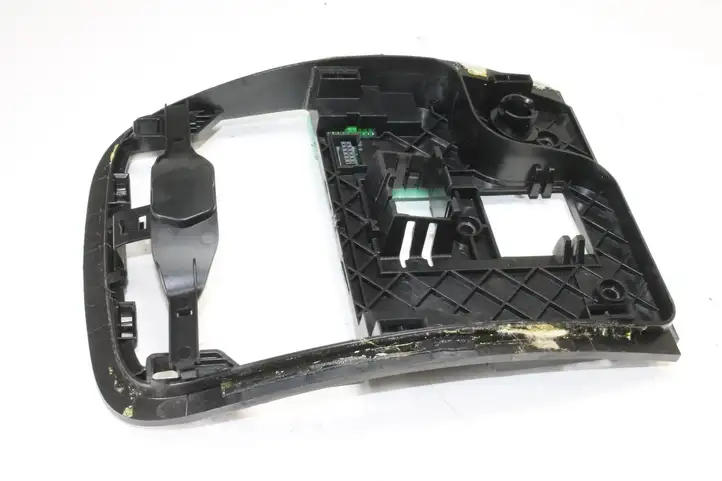 Volvo C70 (2009 - 2013) 30721050 Прочие детали салона — фото 2