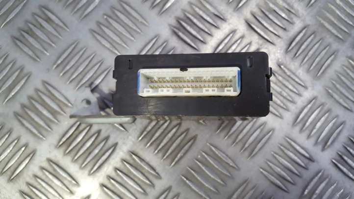 Toyota Corolla E120 E130 (2000 - 2004)  8973002020 Блок управления иммобилайзера