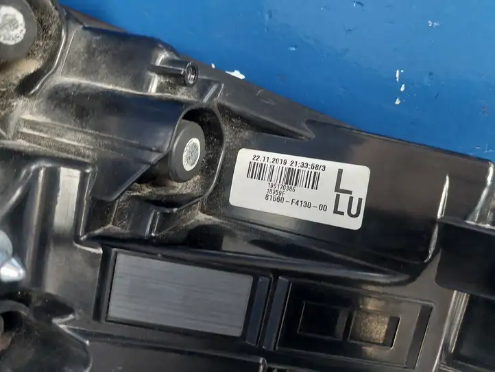 Toyota C-HR I (2016 - 2022) 81560F4130 Задний фонарь в кузове — фото 2