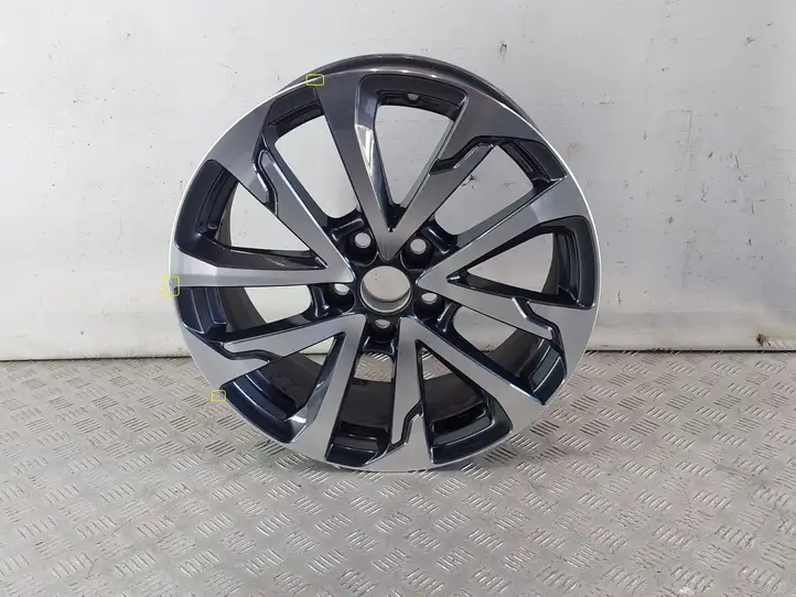 Toyota Corolla Cross (2021 - ) 4261116560 Легкосплавный колесный диск R18 — фото 1