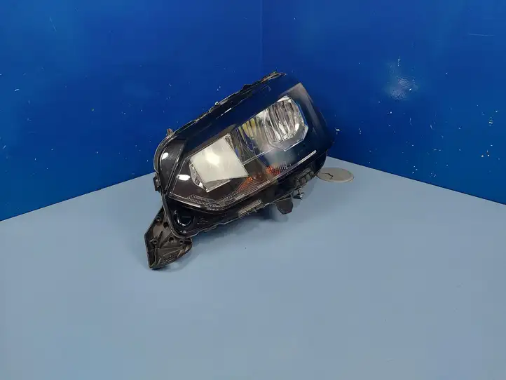 Peugeot 2008 II (2019 - ) 9833036380 Передняя фара — фото 8