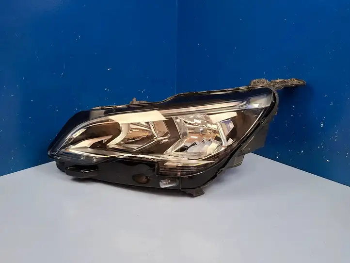 Peugeot 3008 II (2016 - 2023) 9810478180 Передняя фара — фото 1