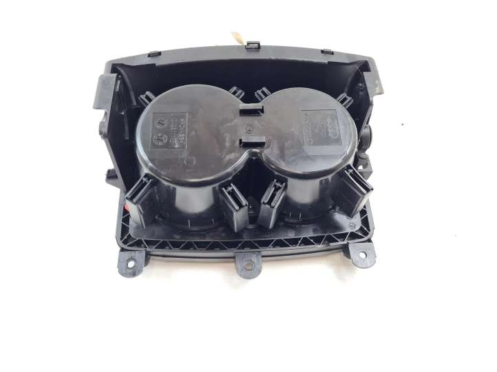 Audi A6 (2011 - 2014)  4G0862534 Держатель чашки