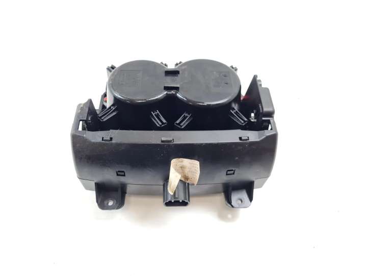 Audi A6 (2011 - 2014)  4G0862534 Держатель чашки