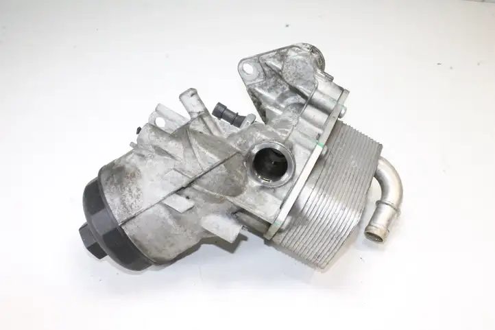 Opel Astra J (2009 - 2012) 897385813 Кронштейн масляного фильтра — фото 1