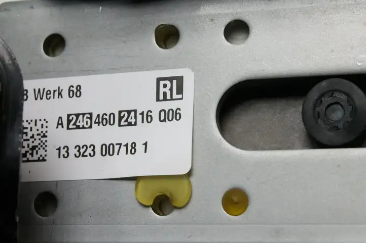 Mercedes-Benz A W176 (2012 - 2018) A2464602416 Вал рулевой колонки — фото 5