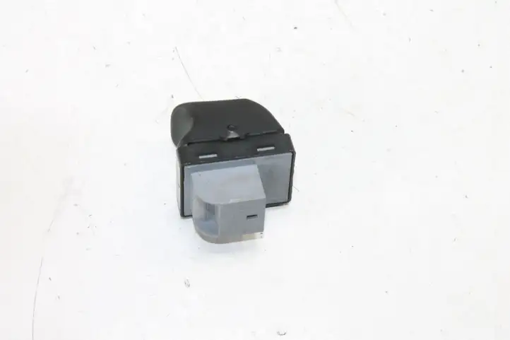 Audi A5 8T 8F (2007 - 2011) 8K0959855 Кнопка фаркопа в багажнике — фото 3