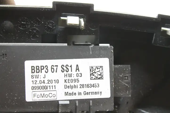 Mazda 3 II (2009 - 2011) BBP367SS1A Датчик охранной сигнализации — фото 3
