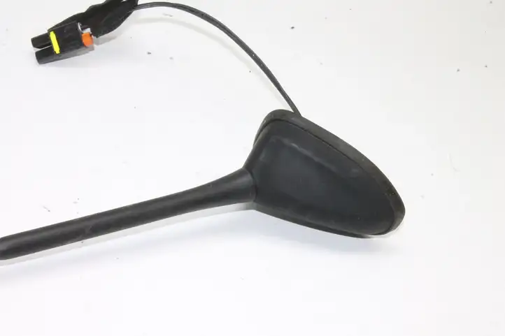 Ford Focus (2011 - 2015) AM5T18828CB GPS антенна — фото 3