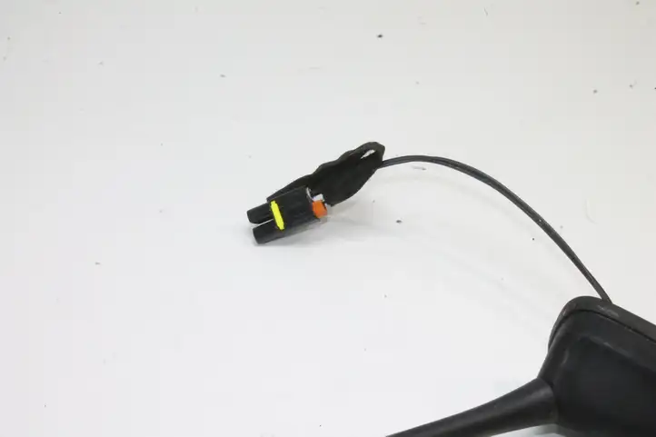 Ford Focus (2011 - 2015) AM5T18828CB GPS антенна — фото 4