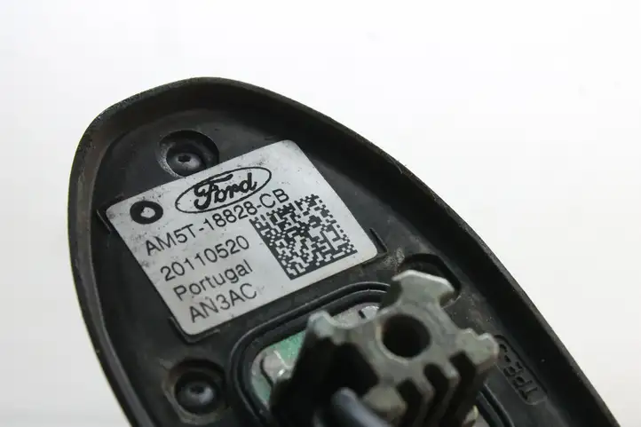 Ford Focus (2011 - 2015) AM5T18828CB GPS антенна — фото 5