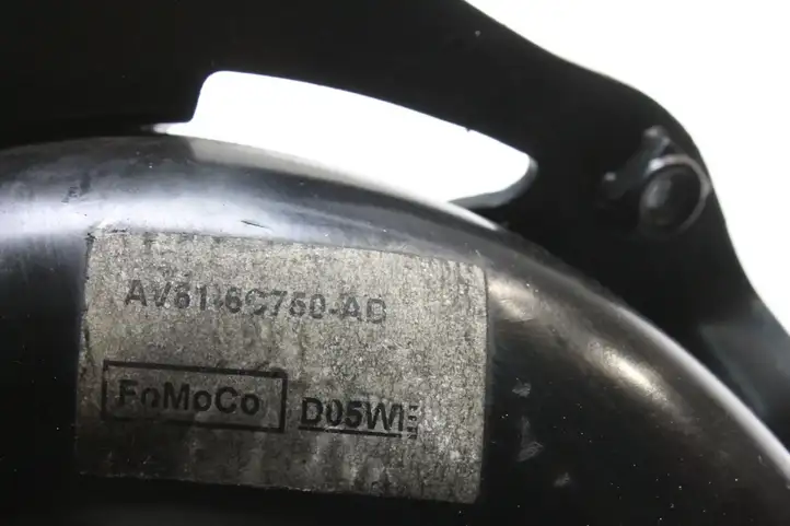 Ford Focus (2011 - 2015) AV616C750AD Воздуховоды системы отопления/климатики — фото 3