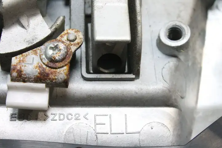 Nissan 370Z (2008 - 2014) Наружная ручка двери — фото 2