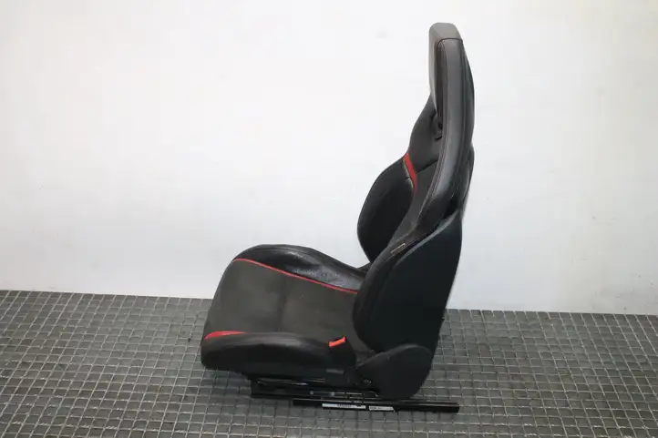 Mercedes-Benz A W176 (2012 - 2018) Комплект салона — фото 2