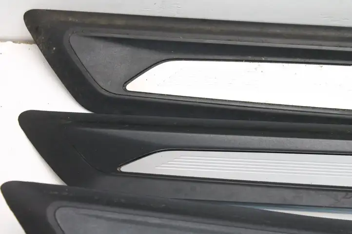 BMW 3 F30 F35 F31 (2012 - 2018) 8051037 Внутренняя обшивка порога (комплект) — фото 4