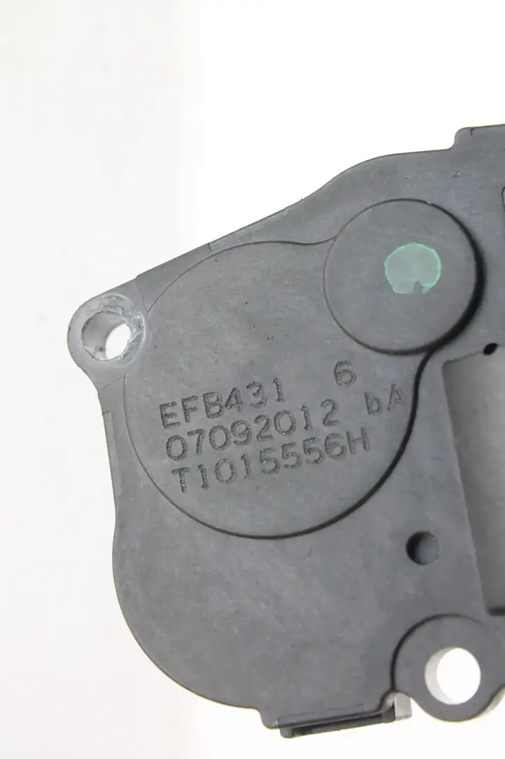 BMW 3 F30 F35 F31 (2012 - 2018) 412650750 Двигатель задвижки потока воздуха — фото 3