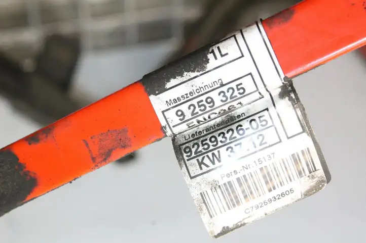 BMW 3 F30 F35 F31 (2012 - 2018) 9259325 Плюсовой провод аккумулятора — фото 8