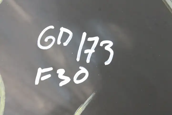 BMW 3 F30 F35 F31 (2012 - 2018) Стекло задней двери — фото 3