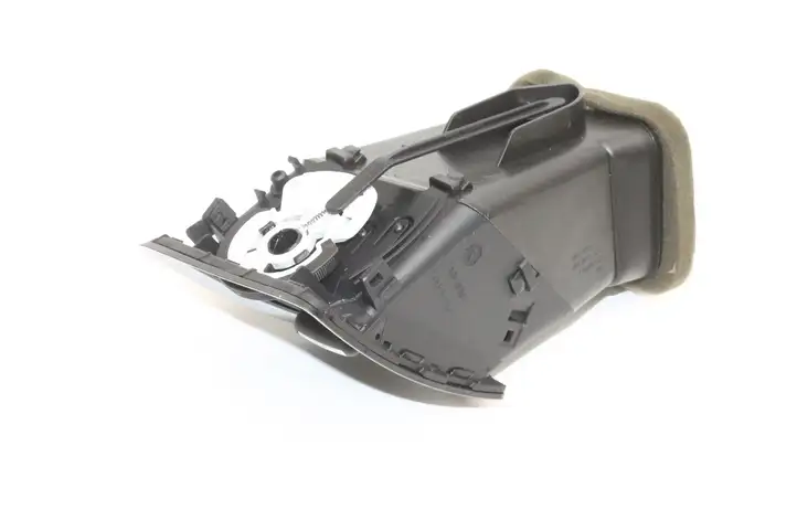 Opel Astra J (2009 - 2012) 13261540 Воздушная решетка панели — фото 2