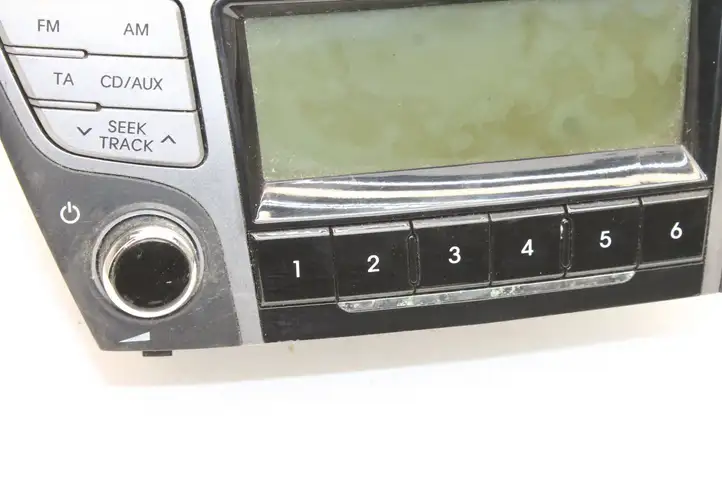 Hyundai ix35 (2009 - 2013) 961602Y730TAN Магнитола / мультимедийная система — фото 2