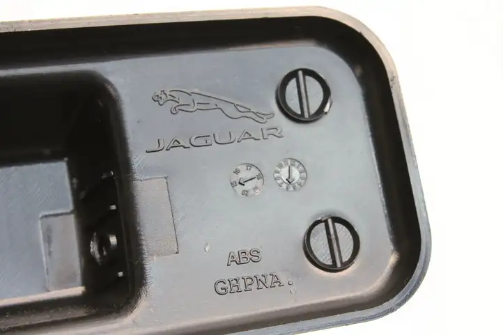 Jaguar XE (2014 - 2019) 93BBF61349ADW Прочие детали салона — фото 4