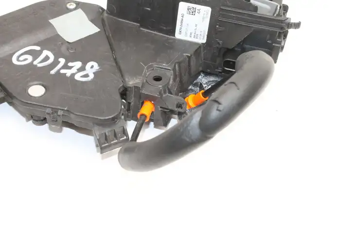 Jaguar XE (2014 - 2019) GX7324994AD Замок задней двери — фото 4