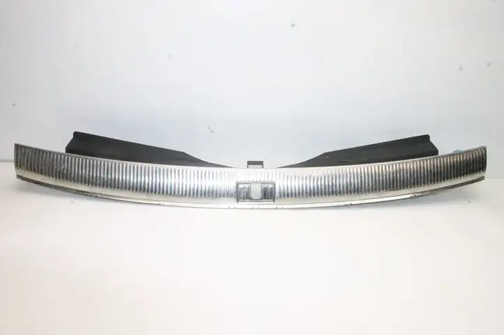 Audi Q7 4L (2009 - 2015) 4L0864483 Отделка порога багажника — фото 1